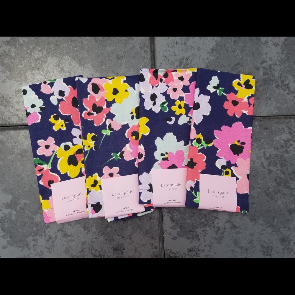 KATE SPADE NEW YORK NWT Four Floral Napkins